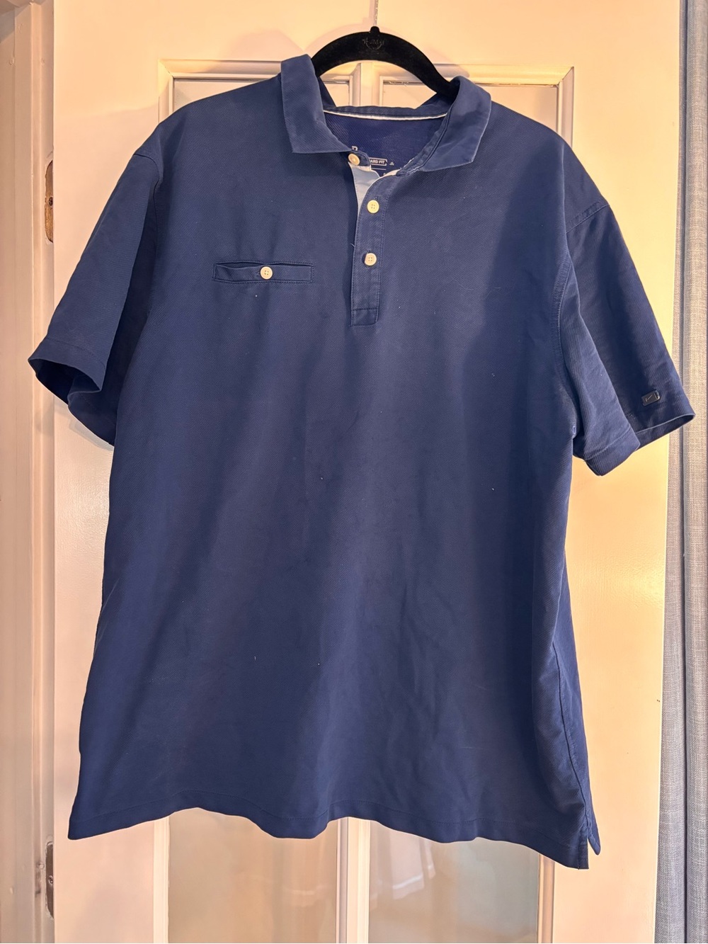 Nike Men's Polo Shirt in Dark Blue